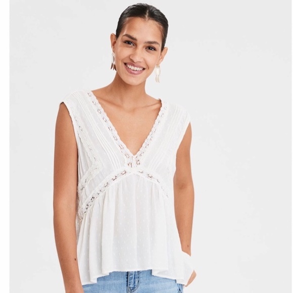 American Eagle Outfitters Tops - American Eagle Lace Shell Tank Top